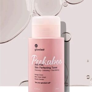 Glowiest Peekaboo AHA PHA Skin Perfecting Face Toner